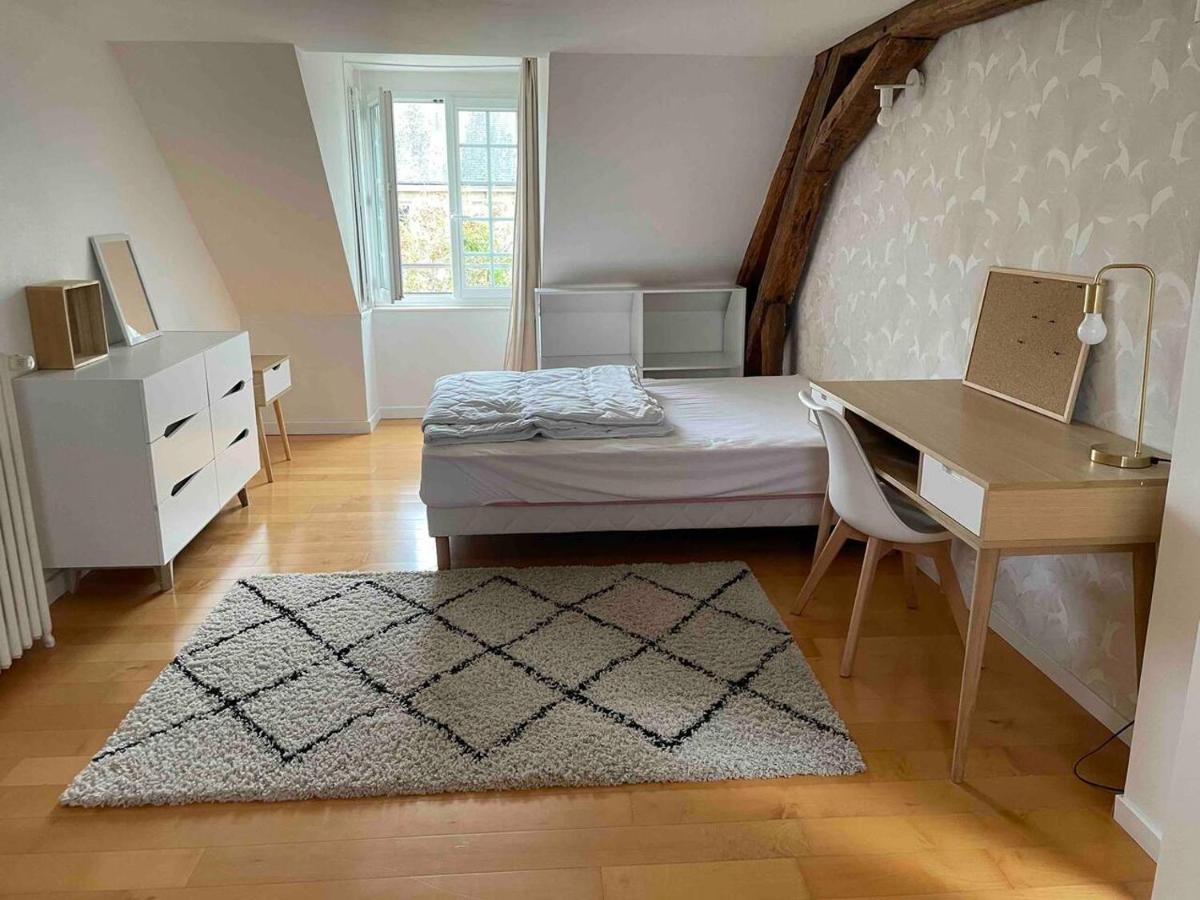 Logement Centre Ville 1 A 4 Chambres Alençon Екстериор снимка