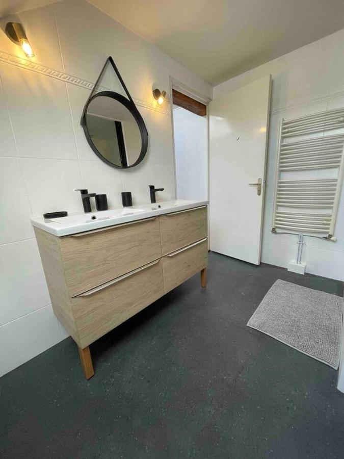 Logement Centre Ville 1 A 4 Chambres Alençon Екстериор снимка