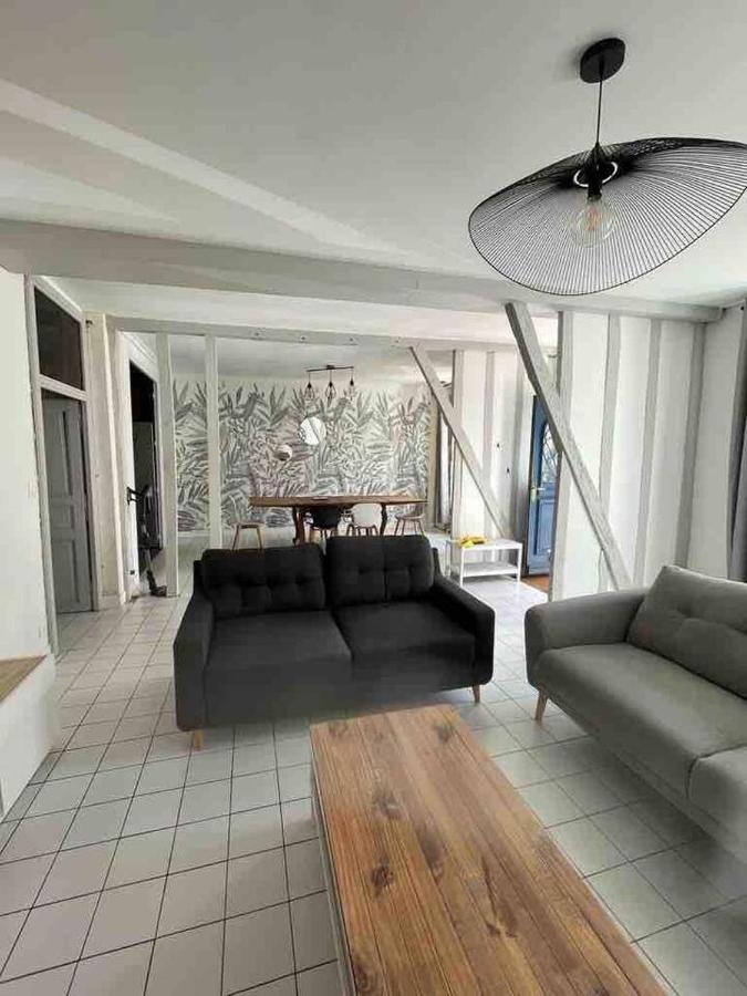 Logement Centre Ville 1 A 4 Chambres Alençon Екстериор снимка