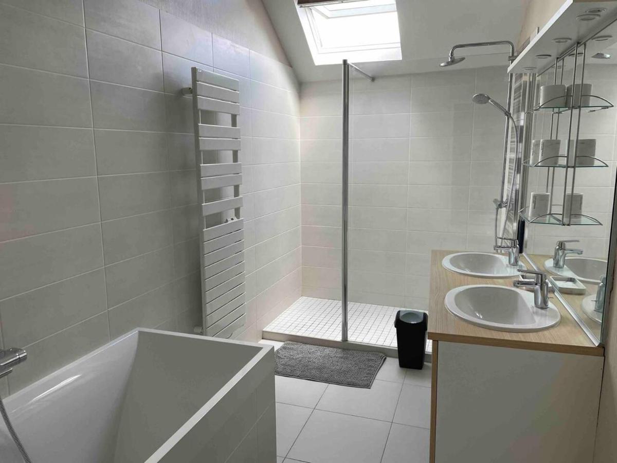 Logement Centre Ville 1 A 4 Chambres Alençon Екстериор снимка